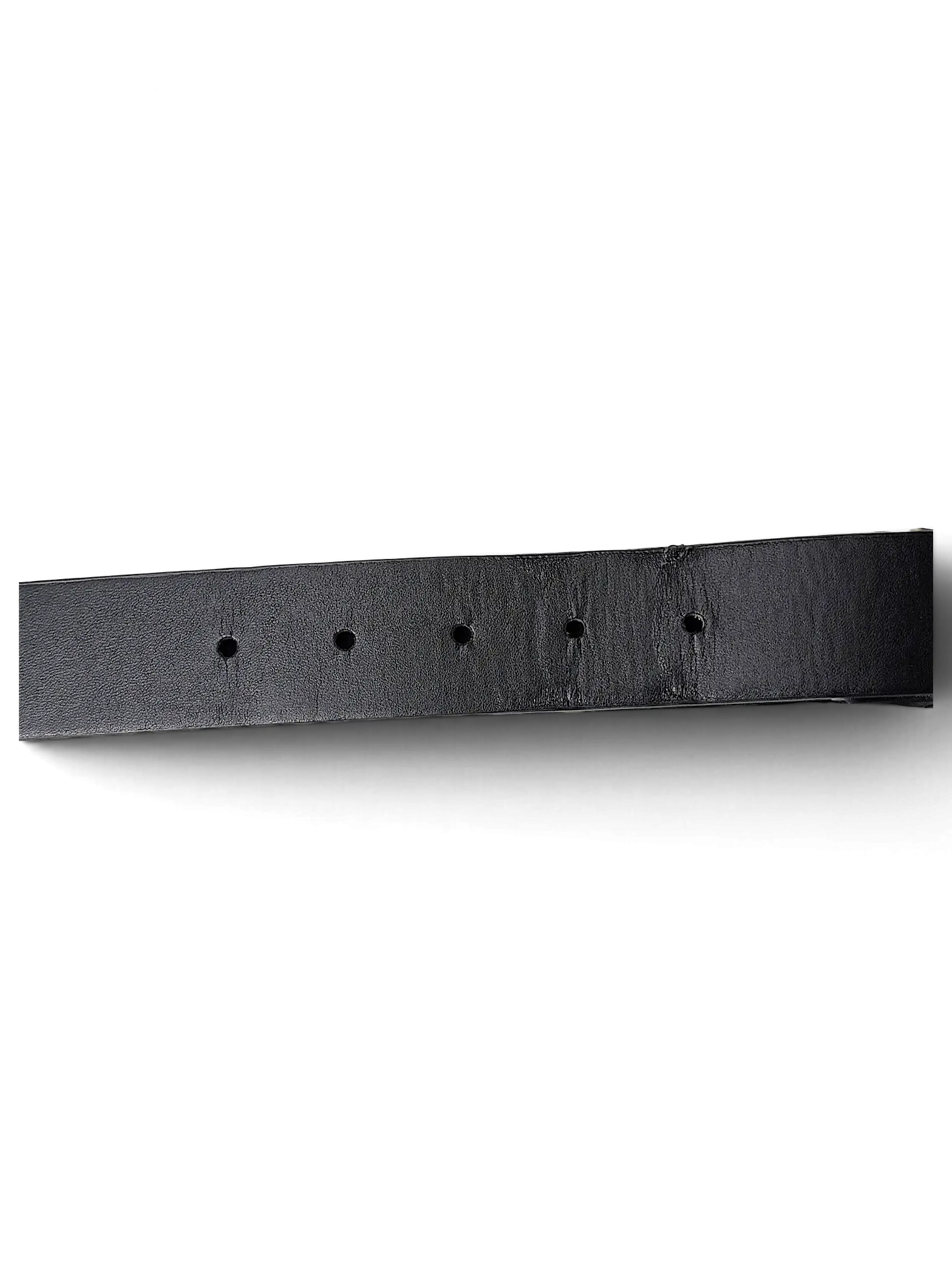 JAKE & IPI black leather belt featuring a silver metal ring buckle and classic punched holes