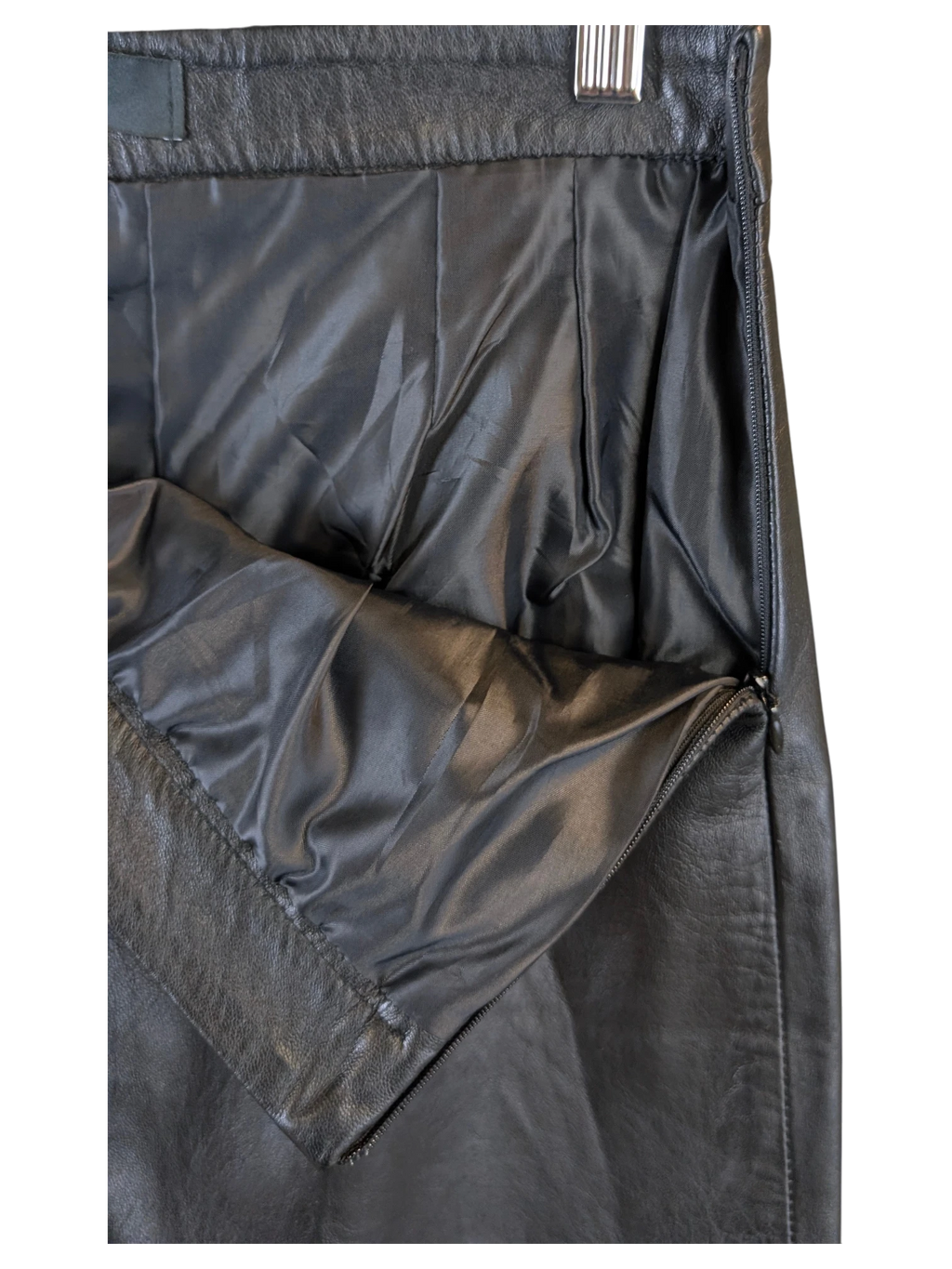 JAKE & IPI Compagnia Italiana black suede leather pants with side zipper closure and smooth interior lining
