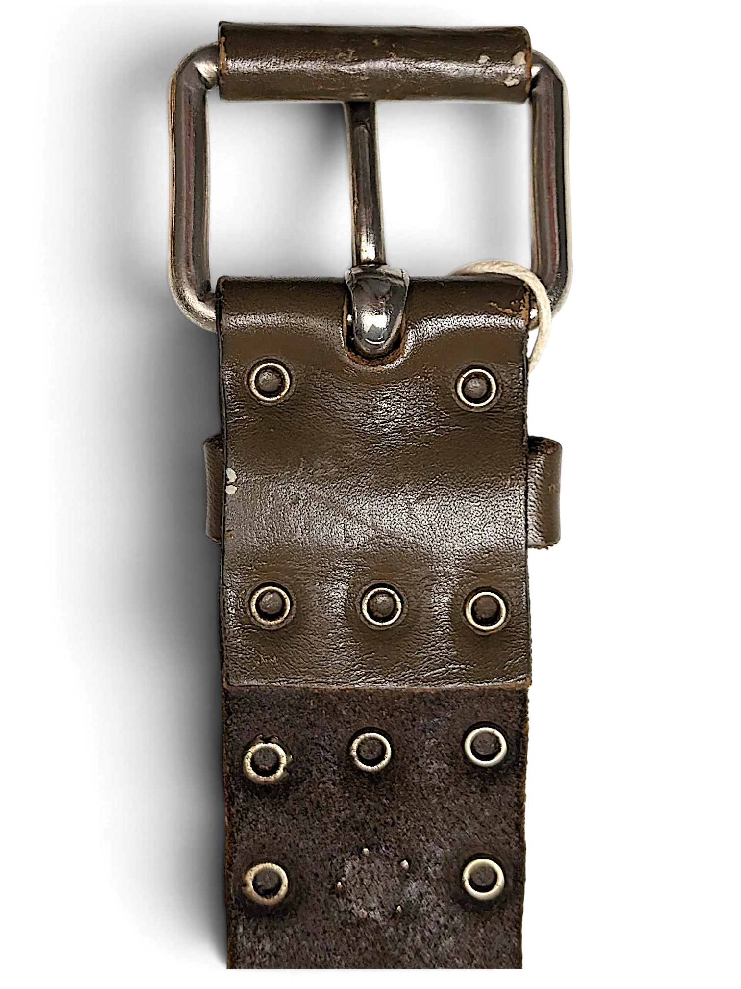 JAKE & IPI brown Y2K style leather belt featuring silver metal studs and a rectangular buckle