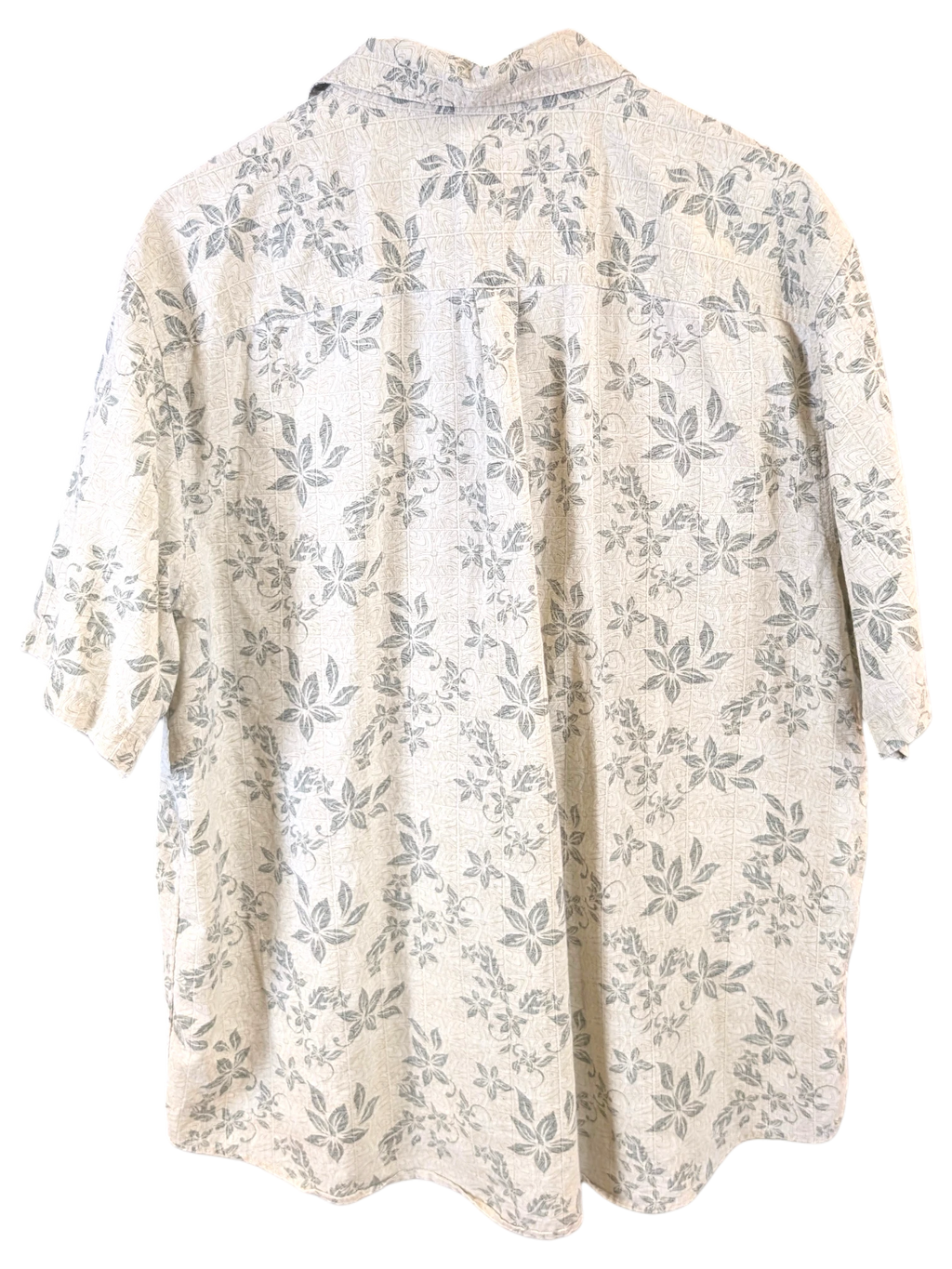 JAKE & IPI Basic Editions Hawaiian shirt in cream with a grey floral leaf print, featuring a classic collar and short sleeves.