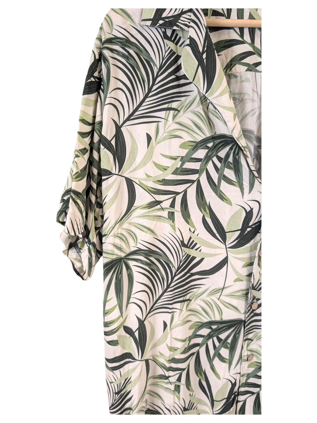 JAKE & IPI Gary's Hawaiian shirt in cream with a green tropical palm leaf print, featuring a missing button.