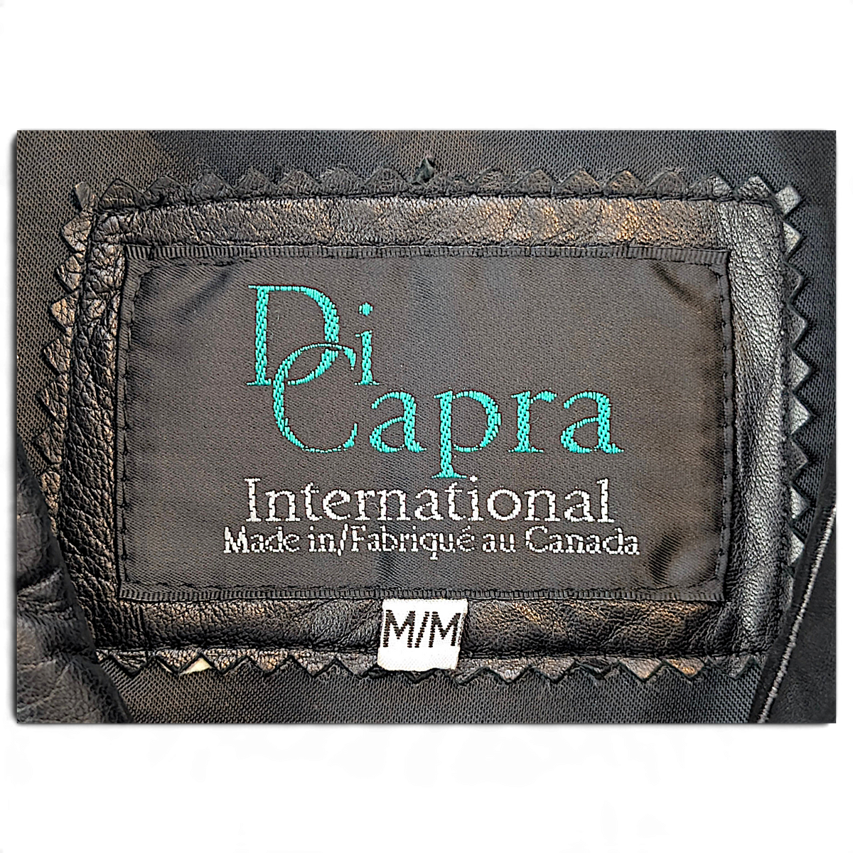 JAKE & IPI Di Capra International musta nahkatakki, jossa on valmistettu Kanadassa -merkintä ja M-kokolappu