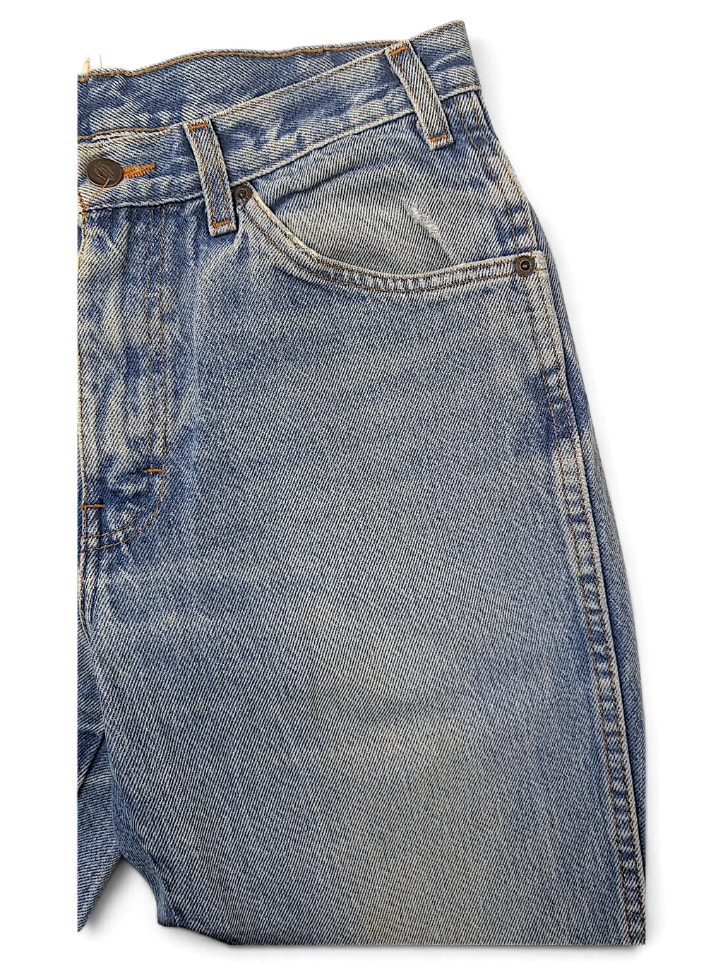 JAKE & IPI Dickies jeans in light wash denim featuring a classic five-pocket construction and metal rivet details.