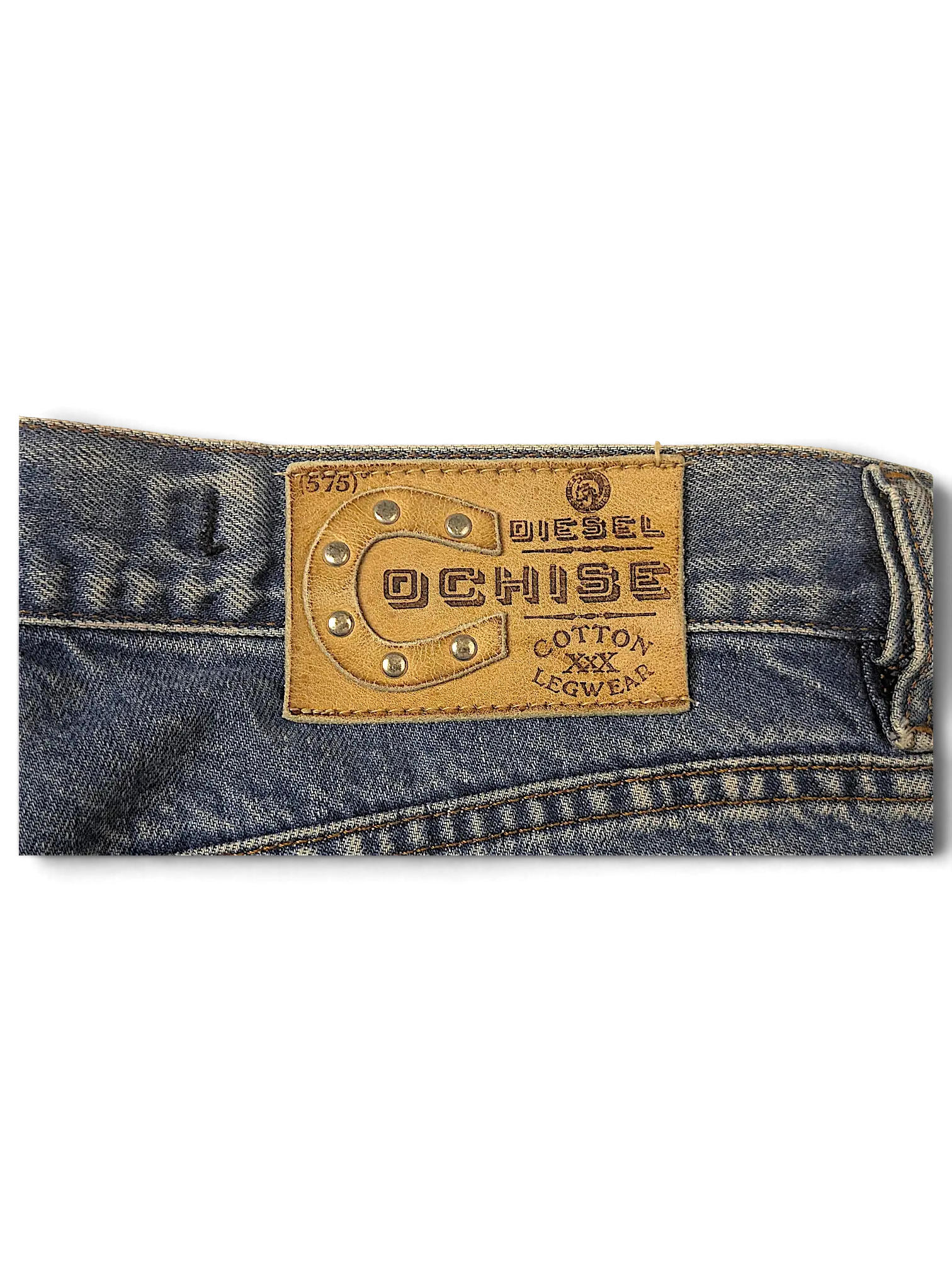 JAKE & IPI Diesel Basic jeans featuring a tan leather brand patch with horseshoe detail on blue denim fabric
