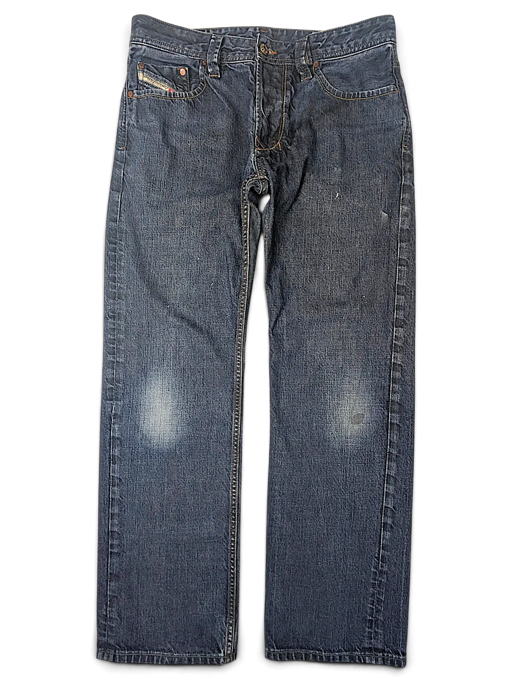 JAKE & IPI Diesel Larkee dark wash denim jeans with classic five-pocket construction and faded knee detail.