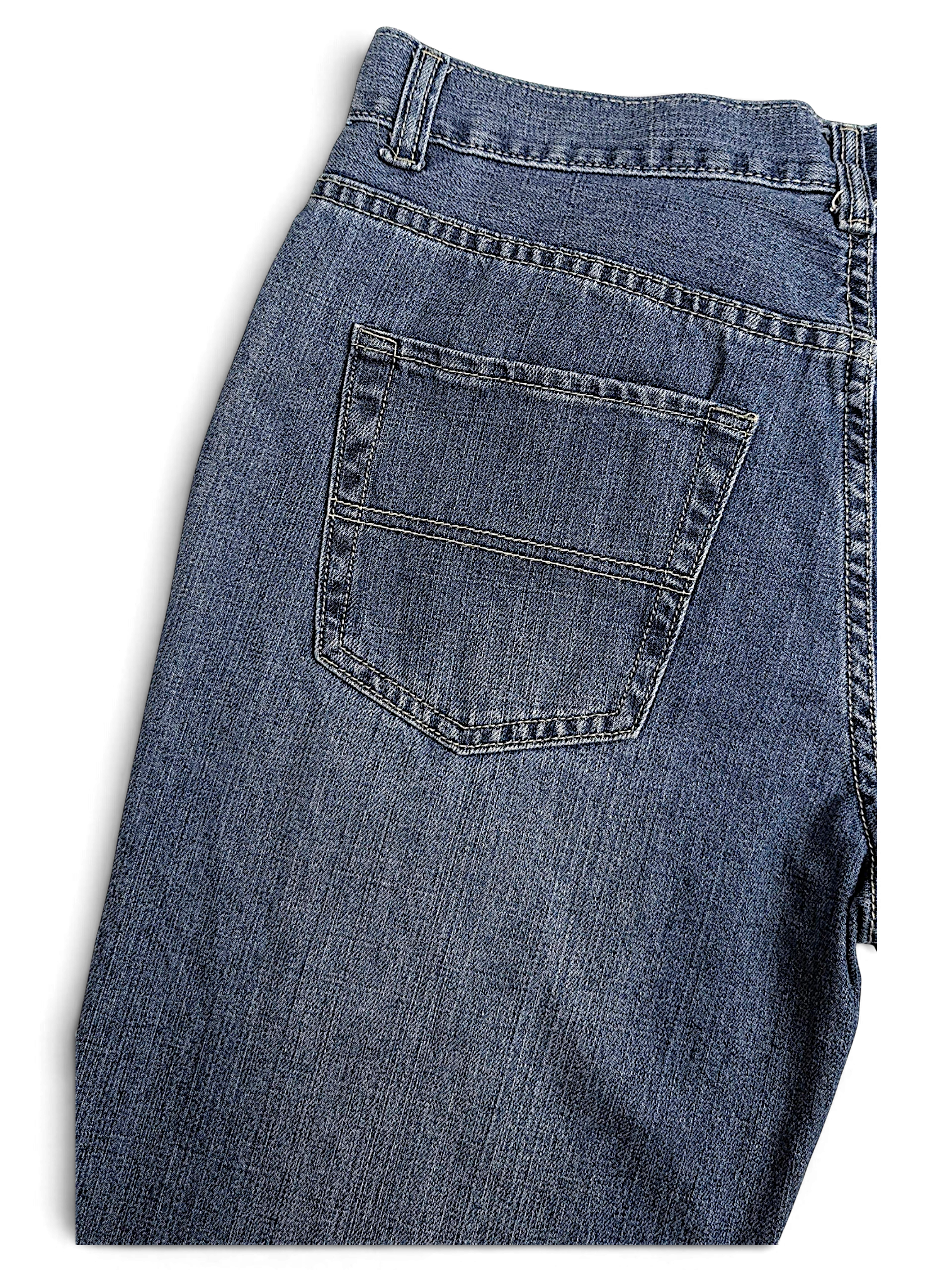 JAKE & IPI Diesel vintage blue denim jeans featuring a classic five-pocket construction and relaxed Y2K fit