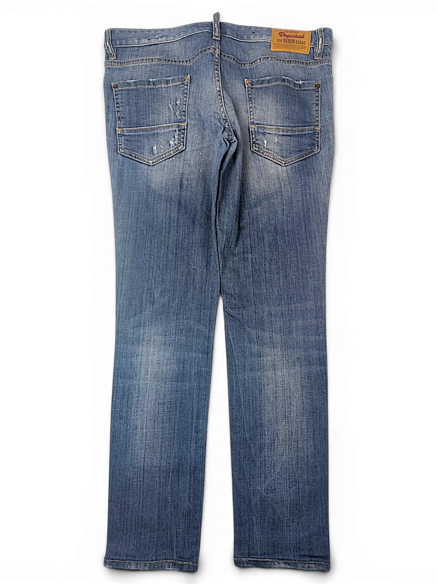 JAKE & IPI Dsquared2 blue denim jeans with a classic five-pocket design and distressed back pocket detailing.