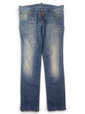 JAKE & IPI Dsquared2 blue denim jeans with distressed details, paint splatters, and a classic five-pocket design.