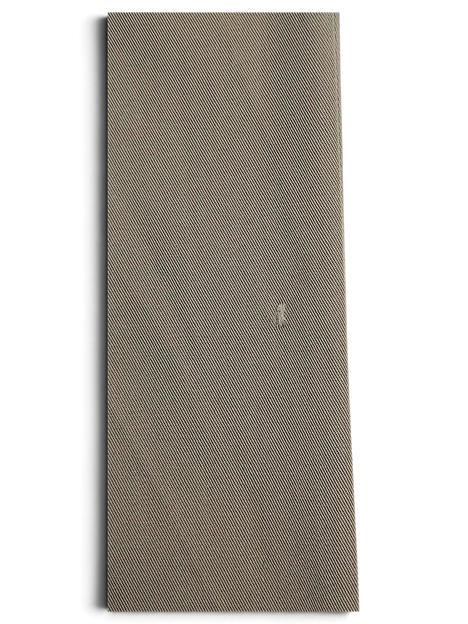 JAKE & IPI Eddie Bauer beige cotton chino fabric with a close-up view of the pleated texture and weave.