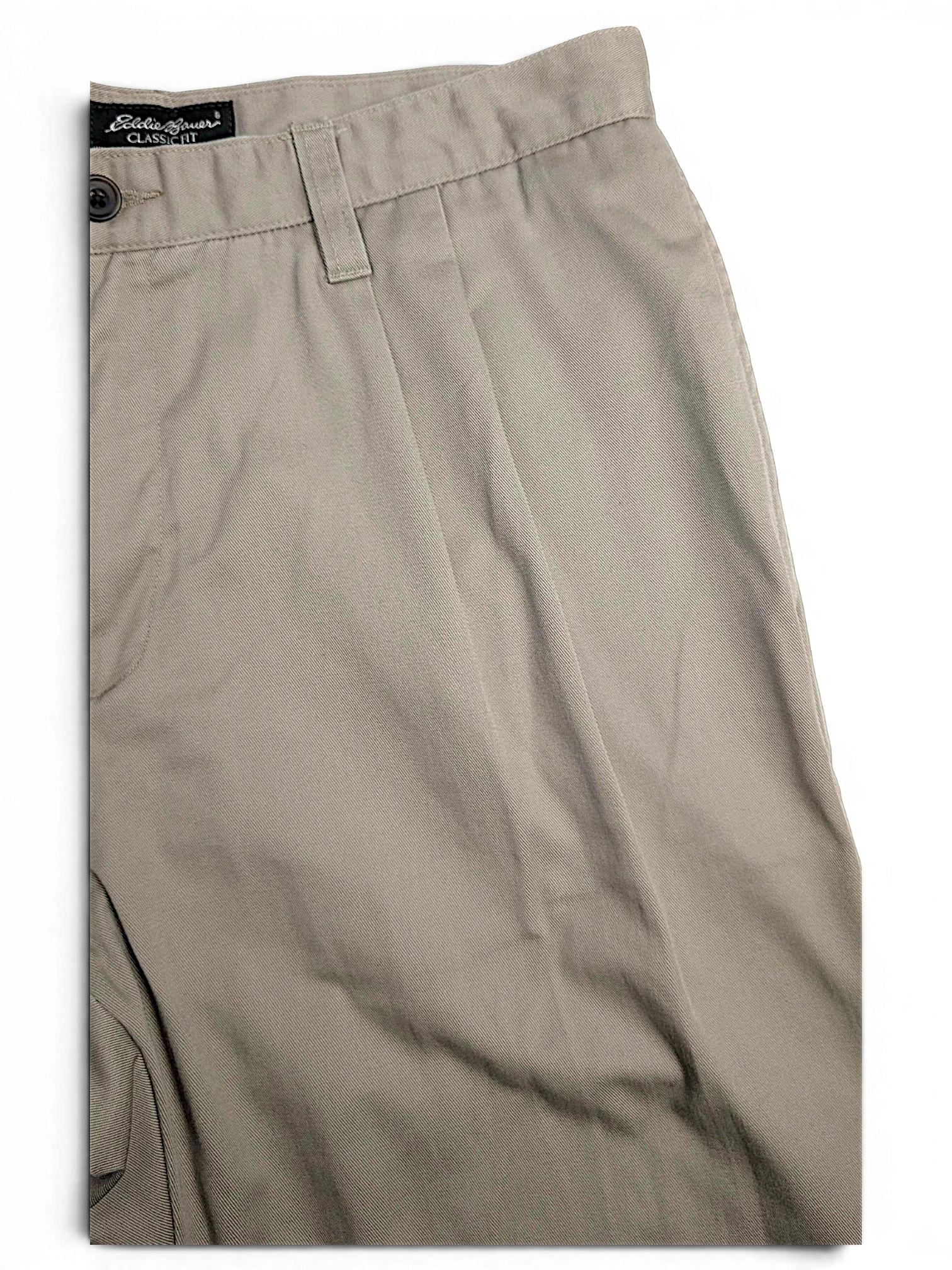 JAKE & IPI Eddie Bauer beige cotton classic fit pleated chinos with front button closure