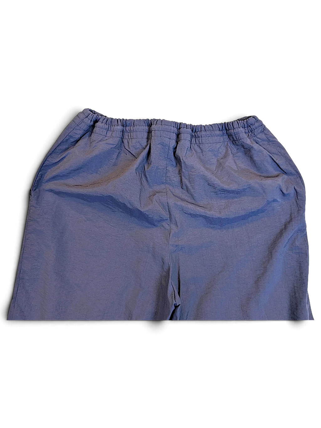 JAKE & IPI pre-owned Fila dark navy track pants with an elasticated waistband in good condition.