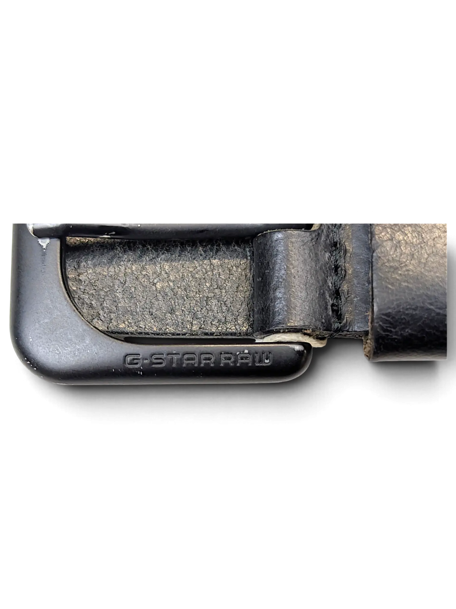 JAKE & IPI G-Star Raw black leather belt featuring a matte black metal buckle with embossed logo branding