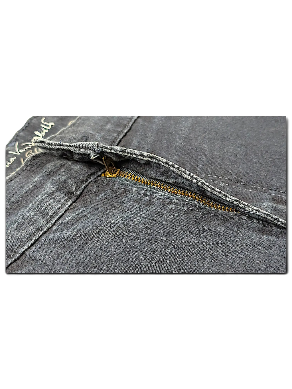 JAKE & IPI Gloria Vanderbilt Missy Bridget slim leg jeans in charcoal grey with a metal zipper fly detail