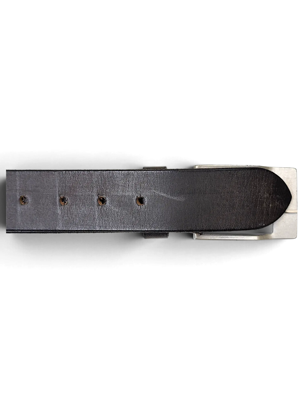 JAKE & IPI Tom Ramsey grey and black leather belt with a silver-toned metal buckle against a black background.