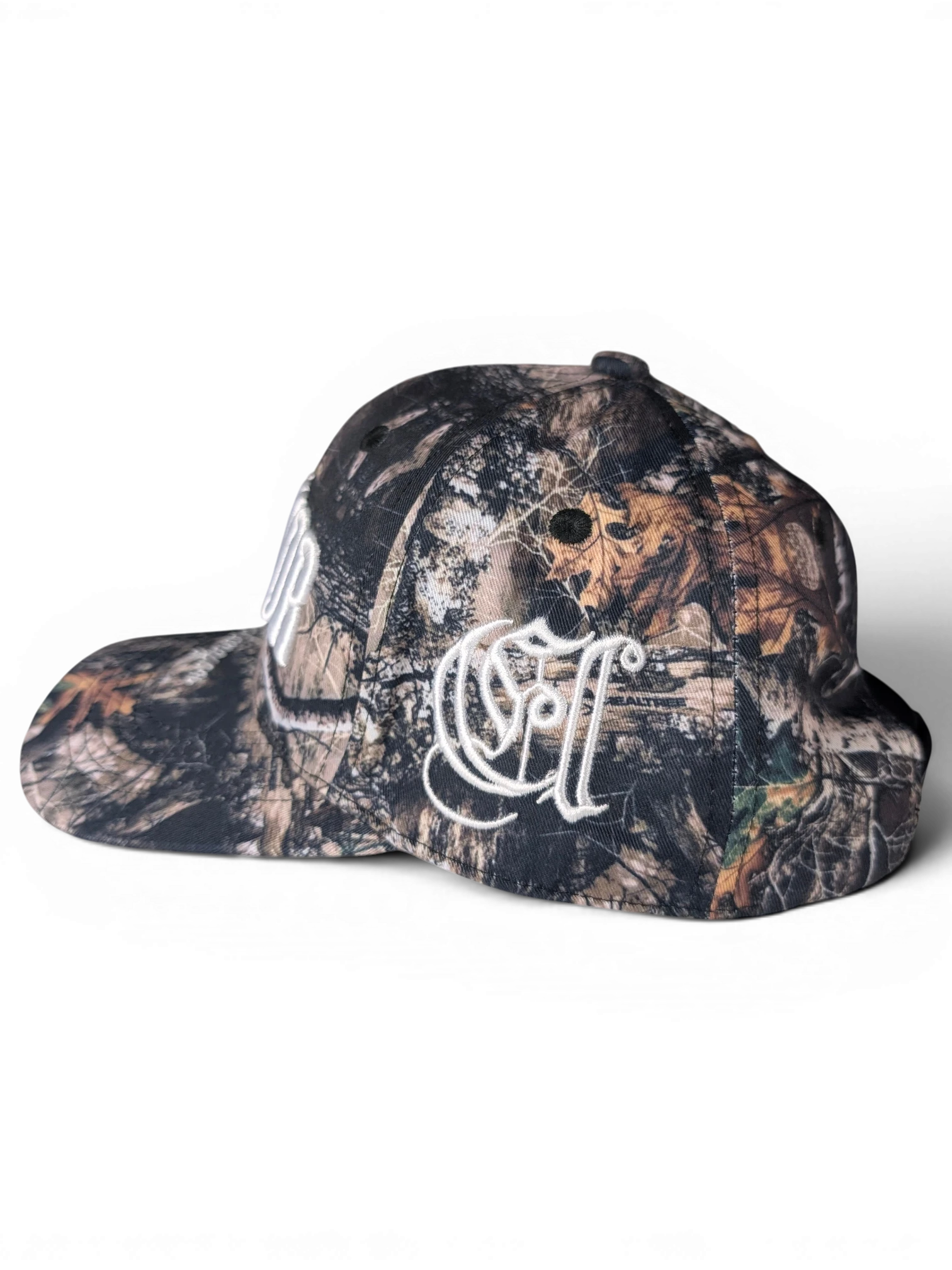 JAKE & IPI IBE Elenyor cap in camouflage print with white embroidered side logo detail