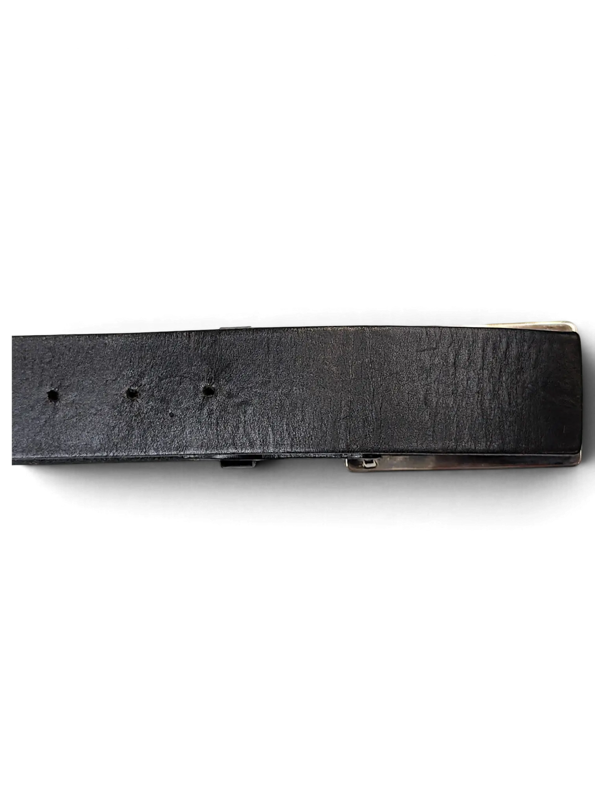 JAKE & IPI John Richmond black leather belt with a metallic buckle on a black background