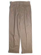 JAKE & IPI pre-owned Lee Performance Khakis in beige with a double-pleat front and relaxed straight leg fit.