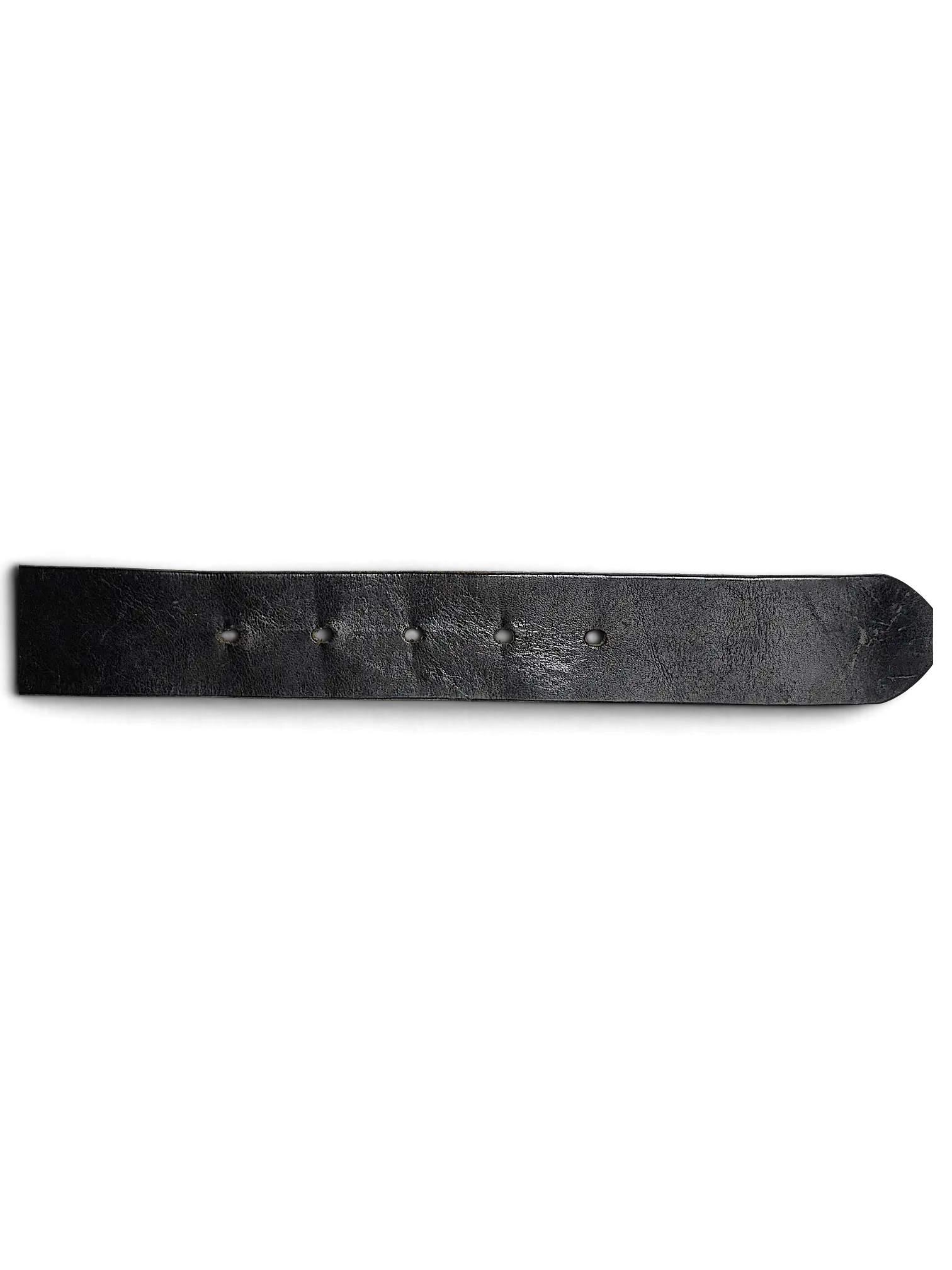 JAKE & IPI Lee black leather belt with punched holes, showing smooth texture and durable construction.