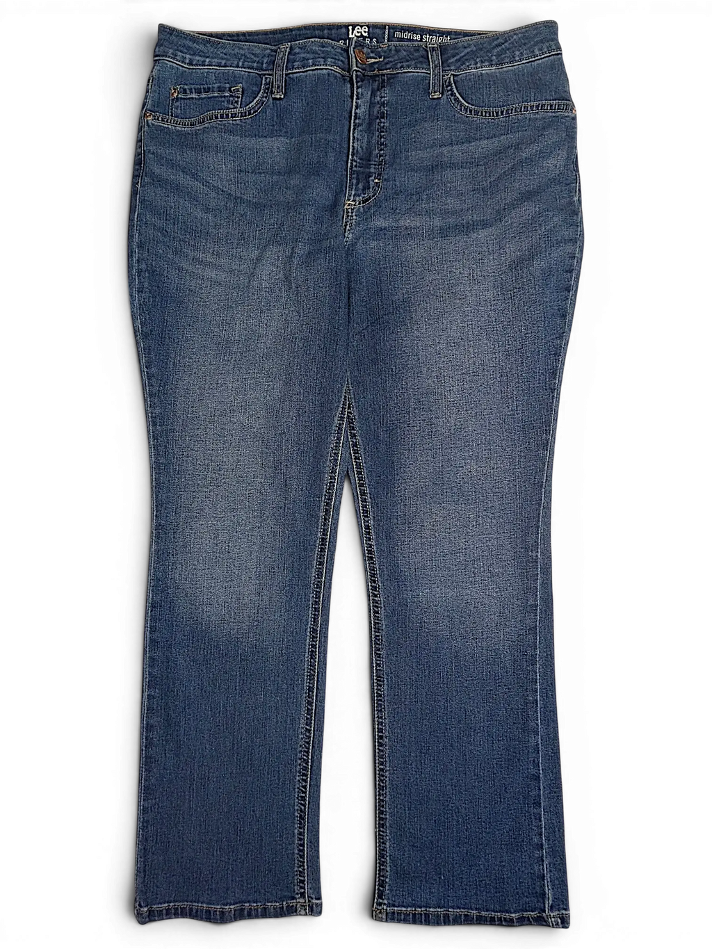 JAKE & IPI Lee Riders midrise straight leg jeans in medium blue denim with classic five-pocket styling