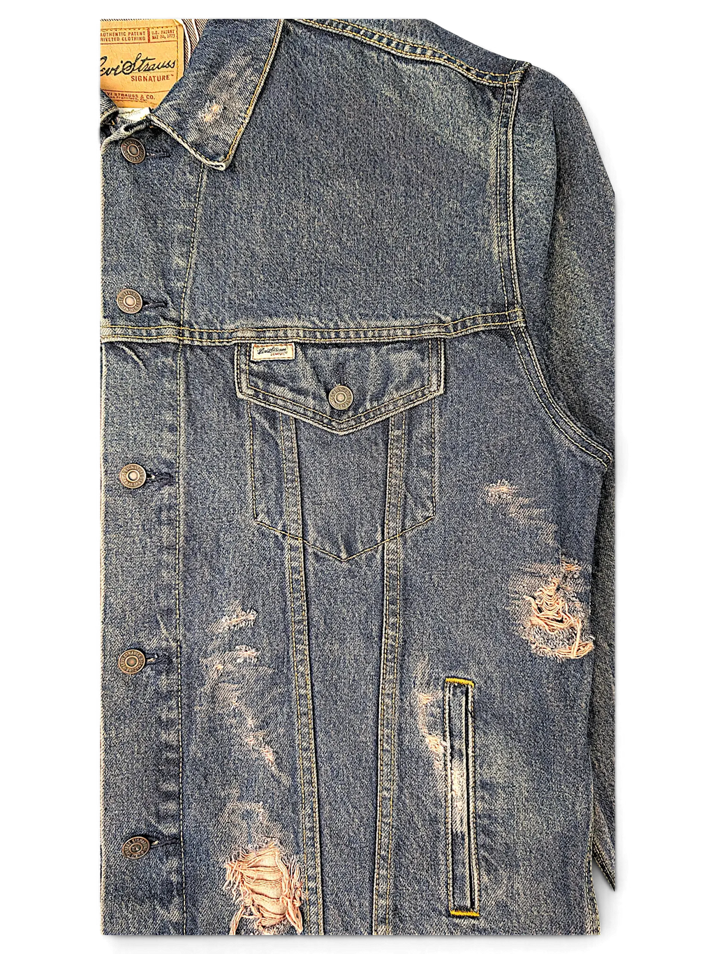 JAKE & IPI Levi Strauss Signature blue denim jacket featuring distressed details, button pockets, and metal buttons.