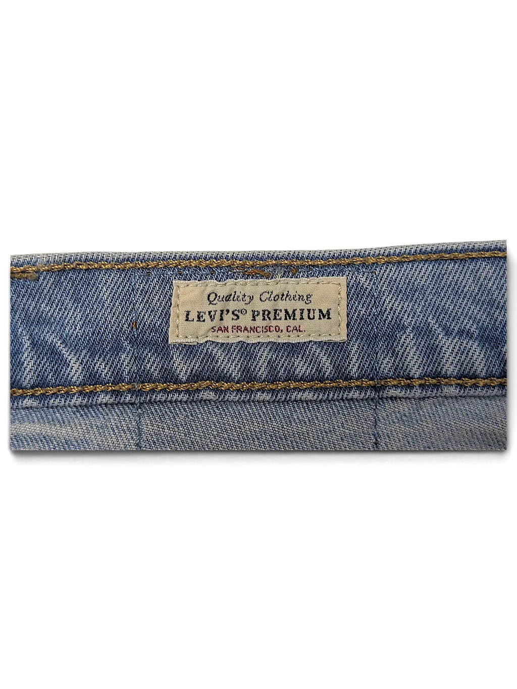 JAKE & IPI Levi's 501 20W jeans featuring a Levi's Premium interior waistband label on light wash denim fabric.