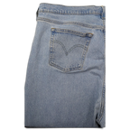 JAKE & IPI Levi's 501 20W vaaleat farkut, takataskussa tunnusomainen kaaritikkaus.