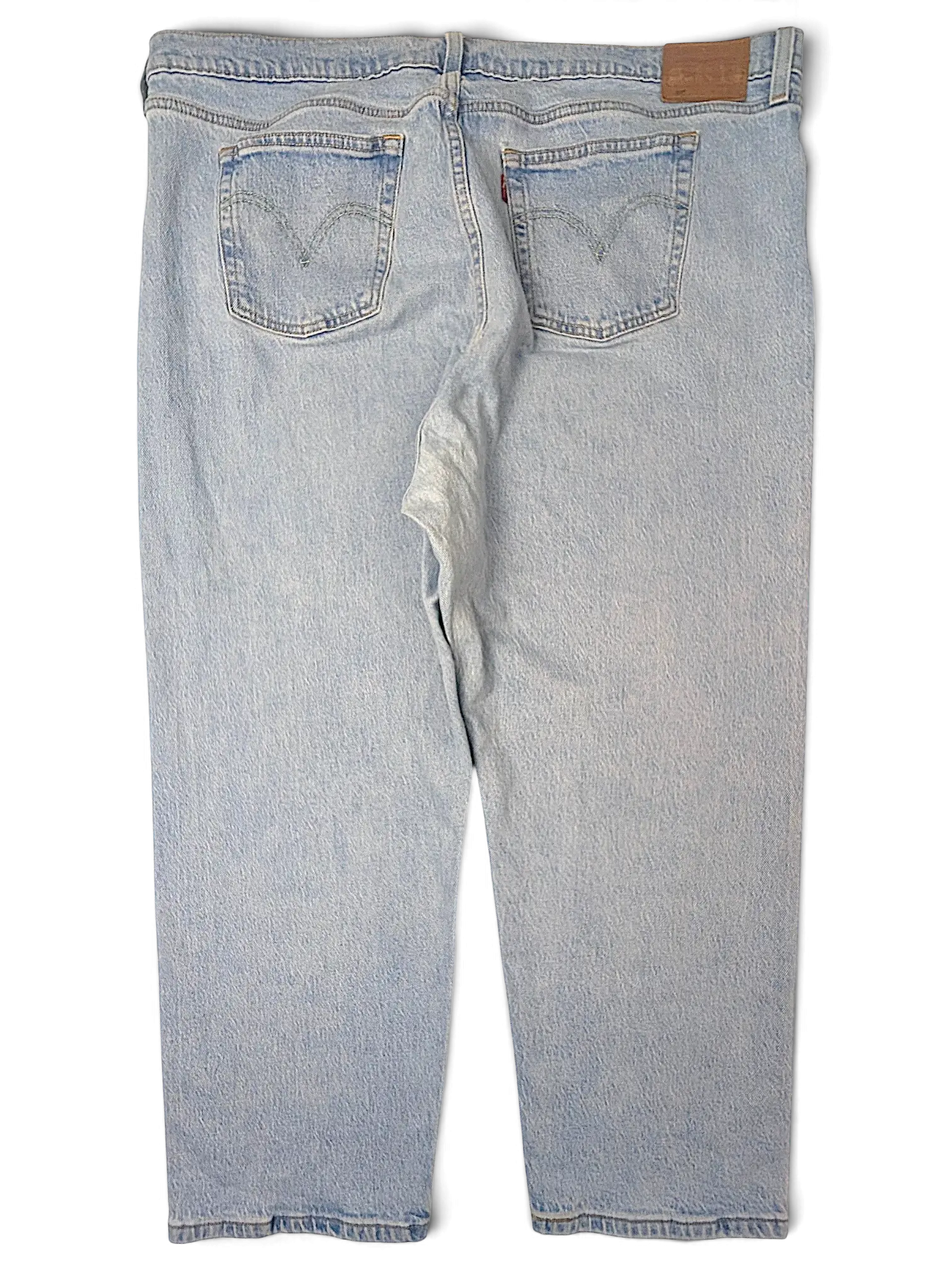 JAKE & IPI Levi's 501 20W light wash denim jeans featuring a classic five-pocket design and back leather patch.