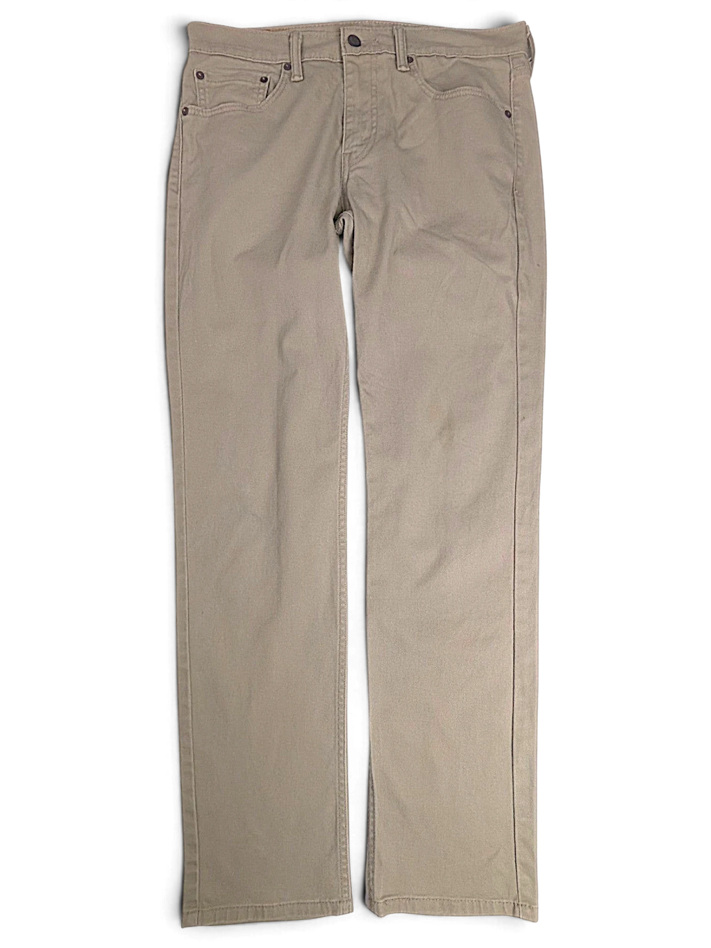 JAKE & IPI pre-owned Levi’s 511 slim fit jeans in beige stretch cotton denim with a classic five-pocket design.