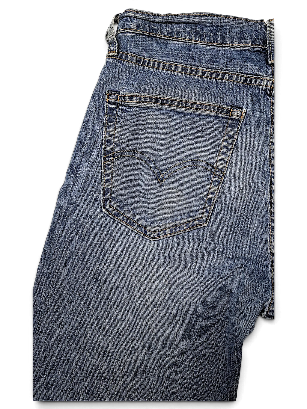 JAKE & IPI Levi's 511 blue denim jeans featuring a classic five-pocket construction and iconic back pocket stitching.