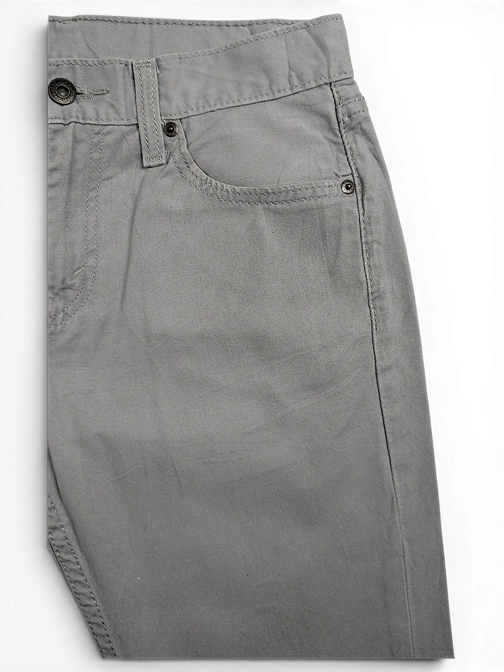 JAKE & IPI Levi's 511 grey chino pants featuring a classic five-pocket design and durable cotton construction.