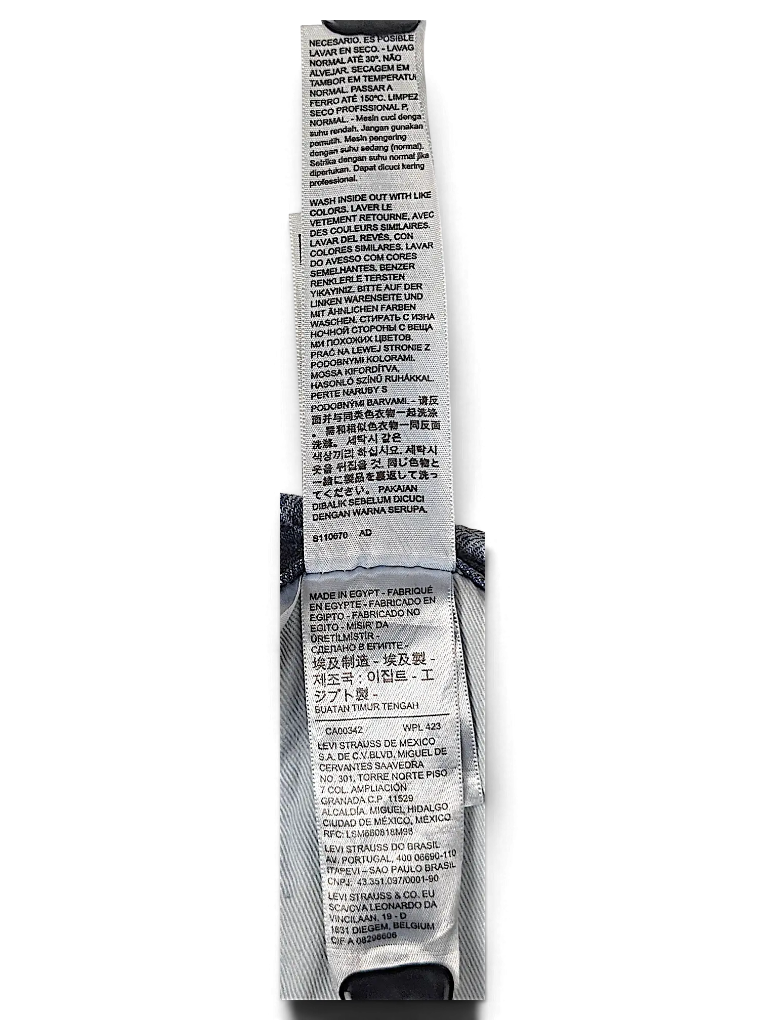 JAKE & IPI Levi's 511 jeans interior care and origin label showing Egypt manufacturing details