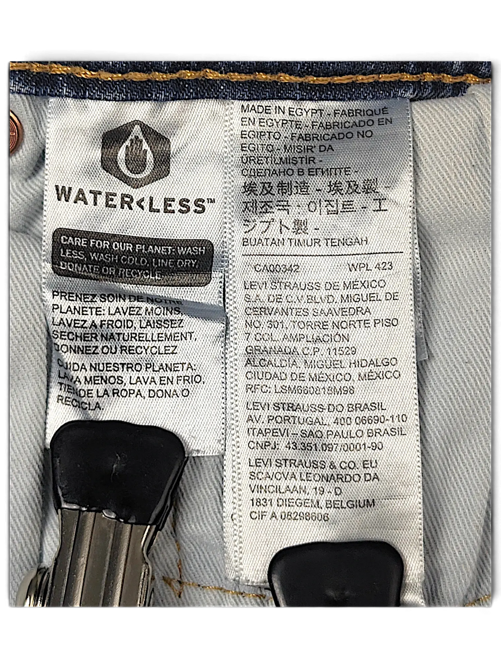 JAKE & IPI Levi's 511 jeans interior care and origin label with Water<Less branding