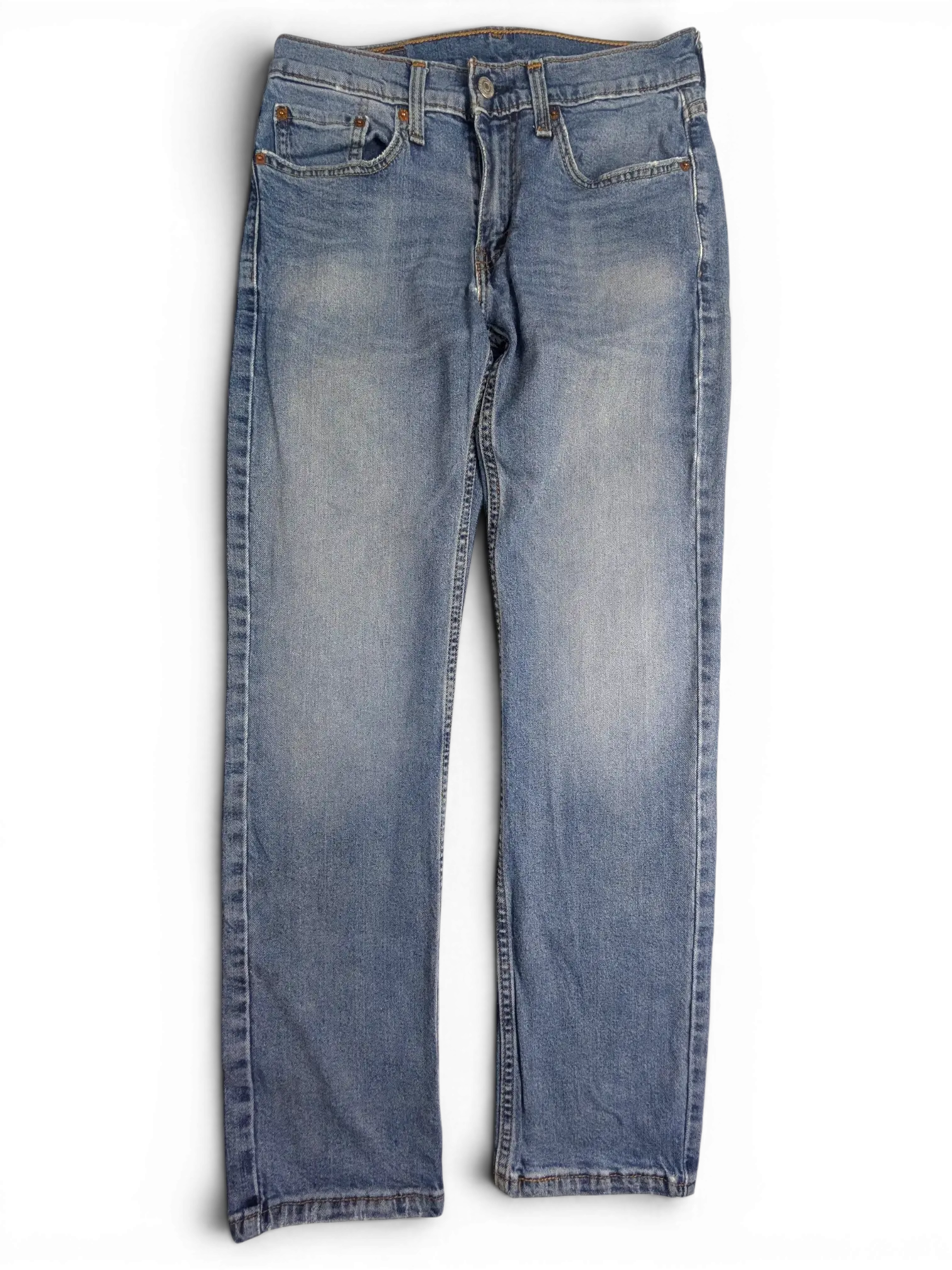 JAKE & IPI Levi's 514 straight leg blue denim jeans with a faded wash and classic five-pocket styling.