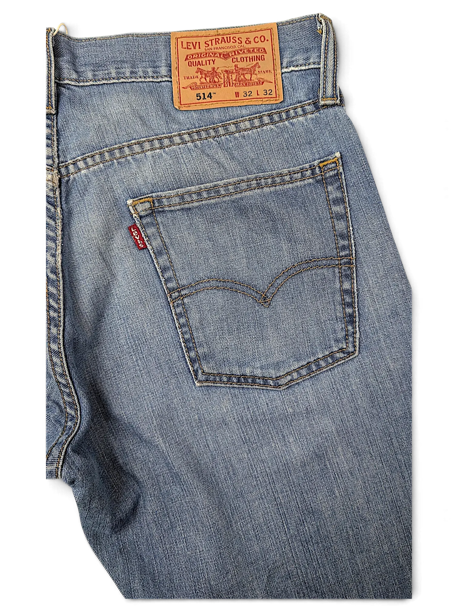JAKE & IPI Levi's 514 light wash denim jeans featuring a classic five-pocket design and leather back patch.