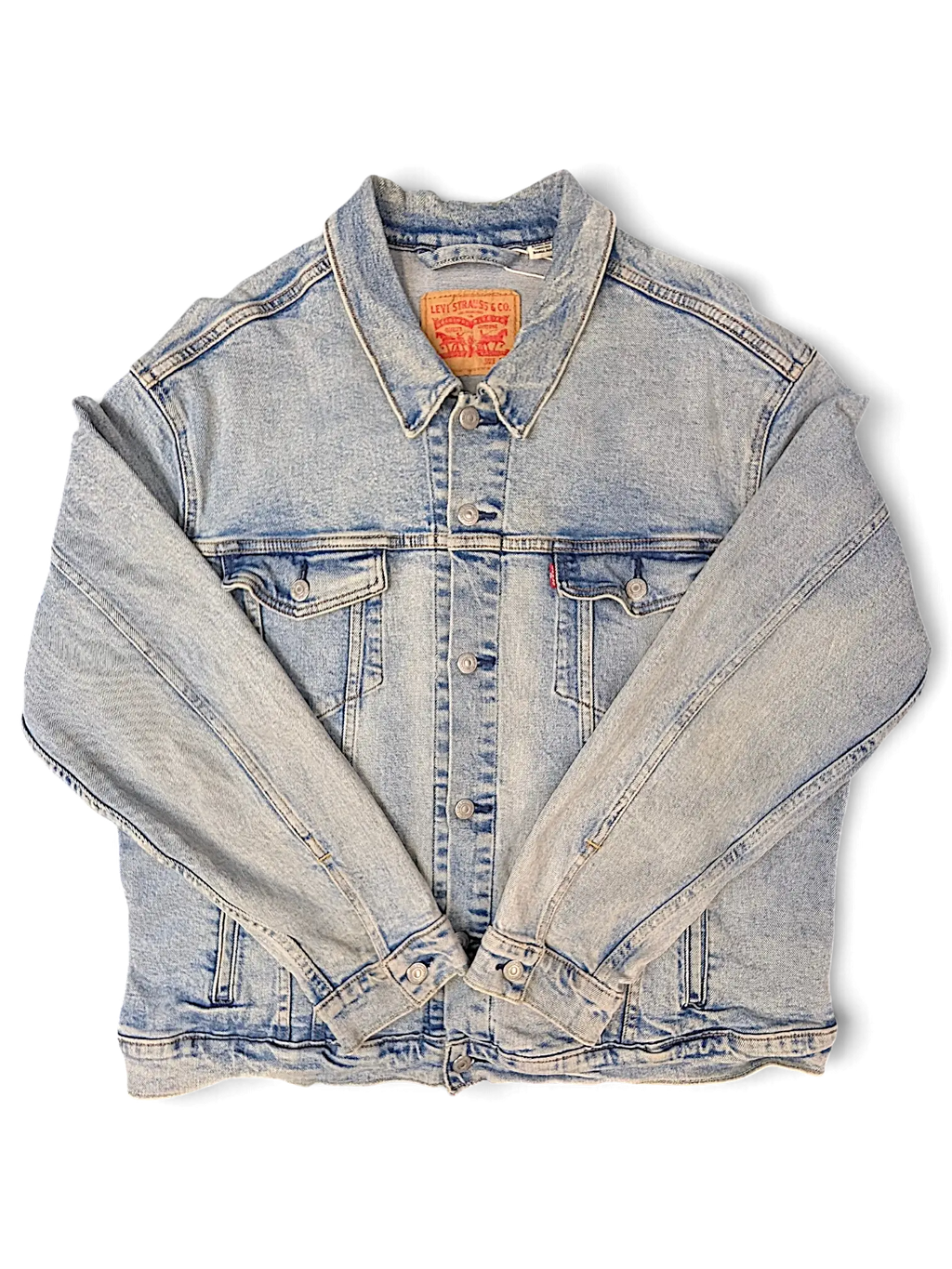 JAKE & IPI Levi's 5198 light wash blue denim jacket with classic button-up front and chest pockets