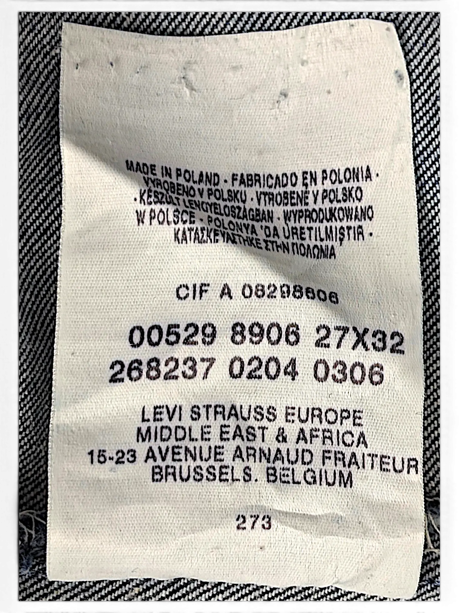 JAKE & IPI Levi's 529 89 bootcut jeans interior garment care label with size 27x32 and manufacturing details