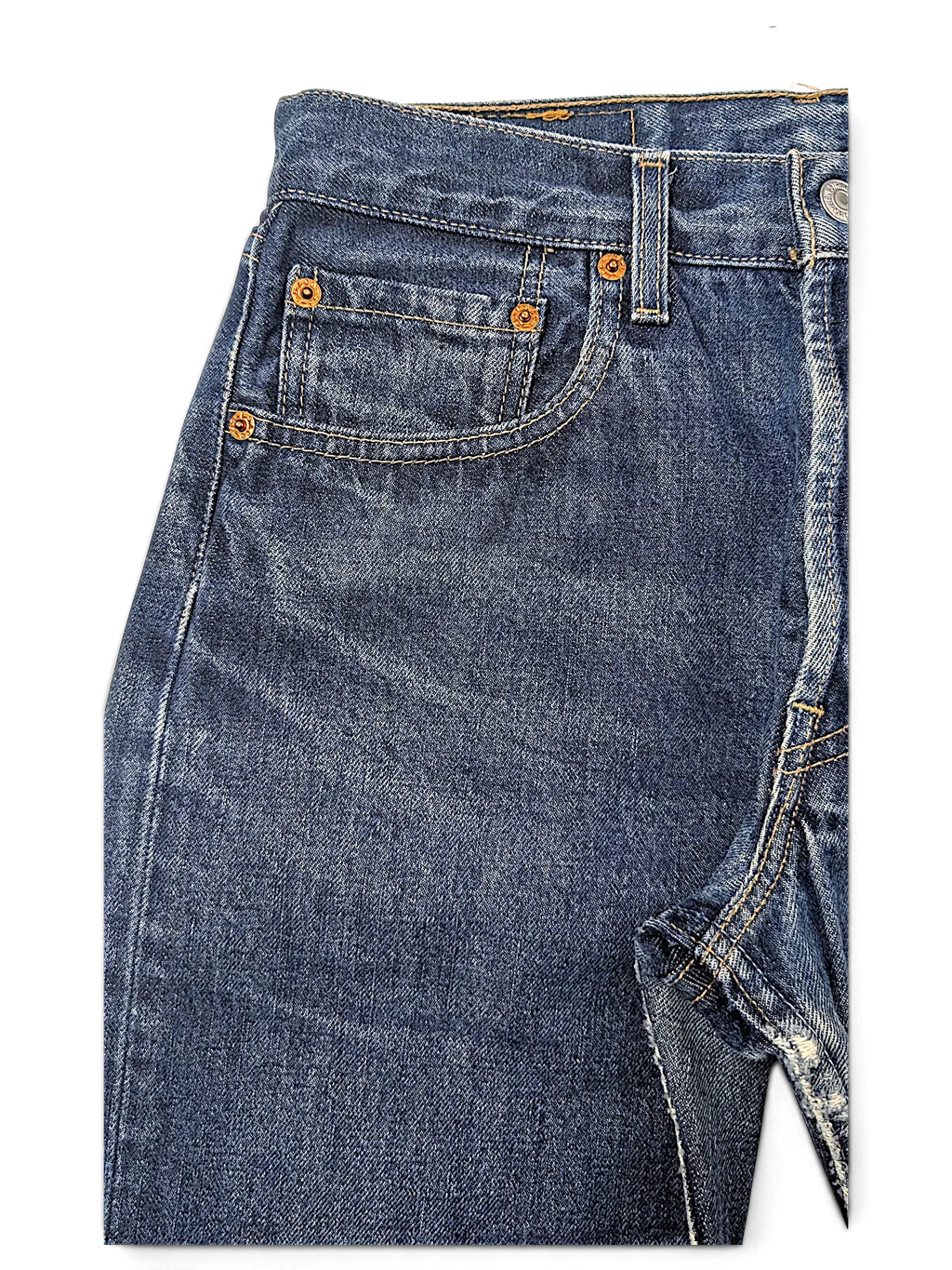 JAKE & IPI Levi's 555 blue denim jeans featuring a classic five-pocket design and copper rivets.