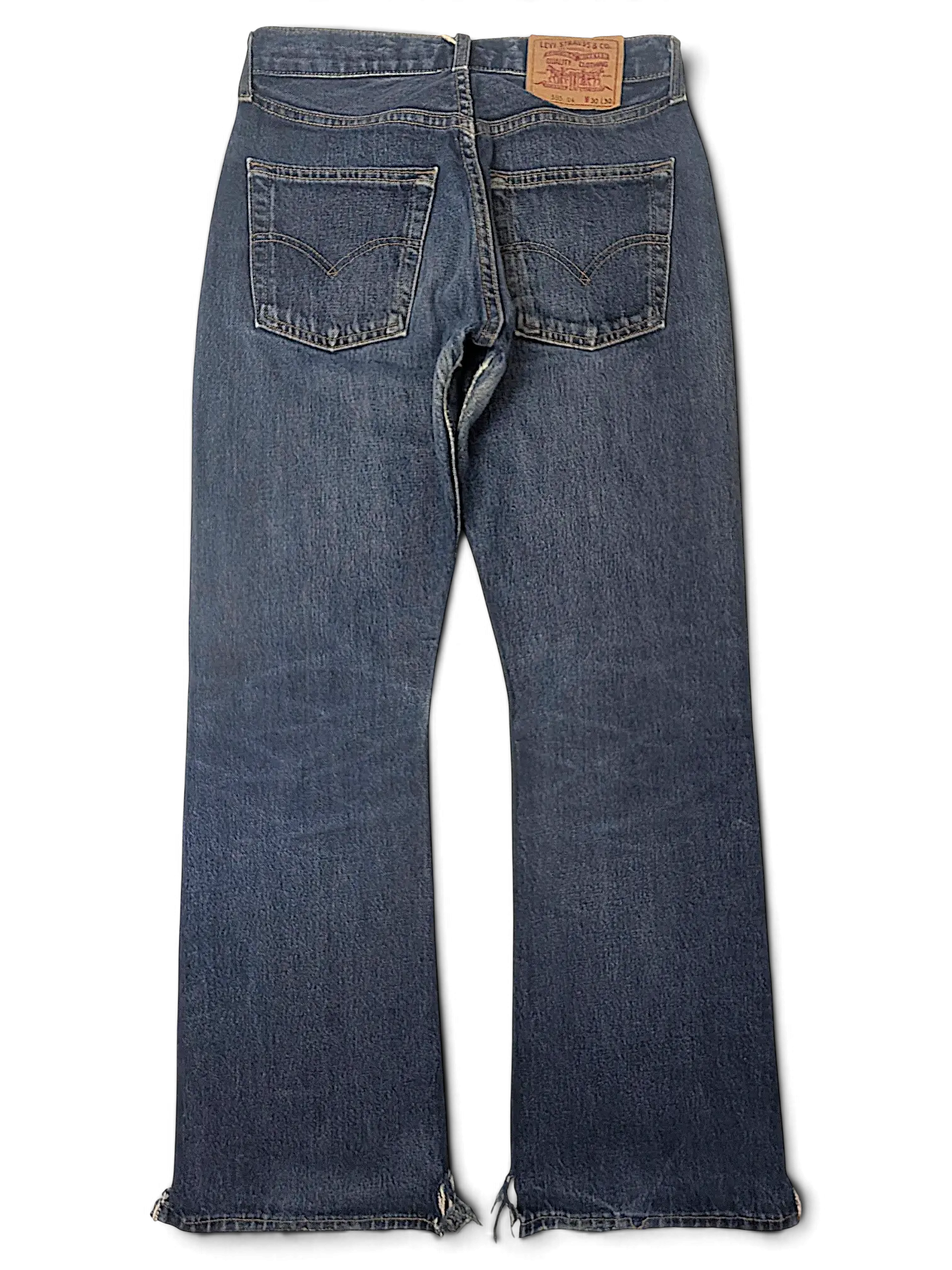 JAKE & IPI Levi's 555 blue denim jeans with classic five-pocket construction and frayed hem detail, back view.