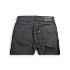 JAKE & IPI Levi's 710 super skinny mustat farkut takataskuilla ja nahkaisella merkkilapulla.