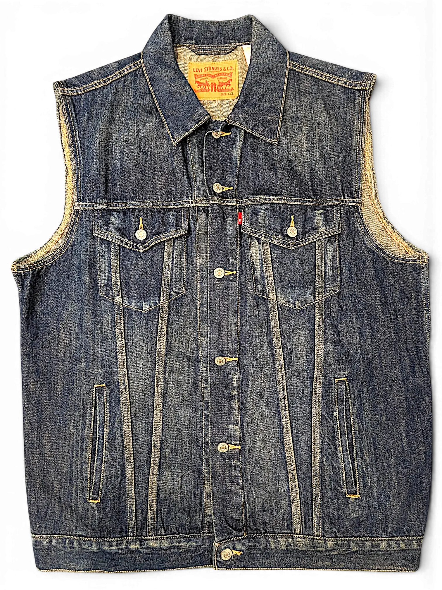 JAKE & IPI Levi's denim vest in dark blue wash with button-up front, chest pockets, and classic collar.