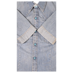 JAKE & IPI pre-owned Levi's light blue denim western shirt with turquoise snap buttons and cuffed short sleeves.