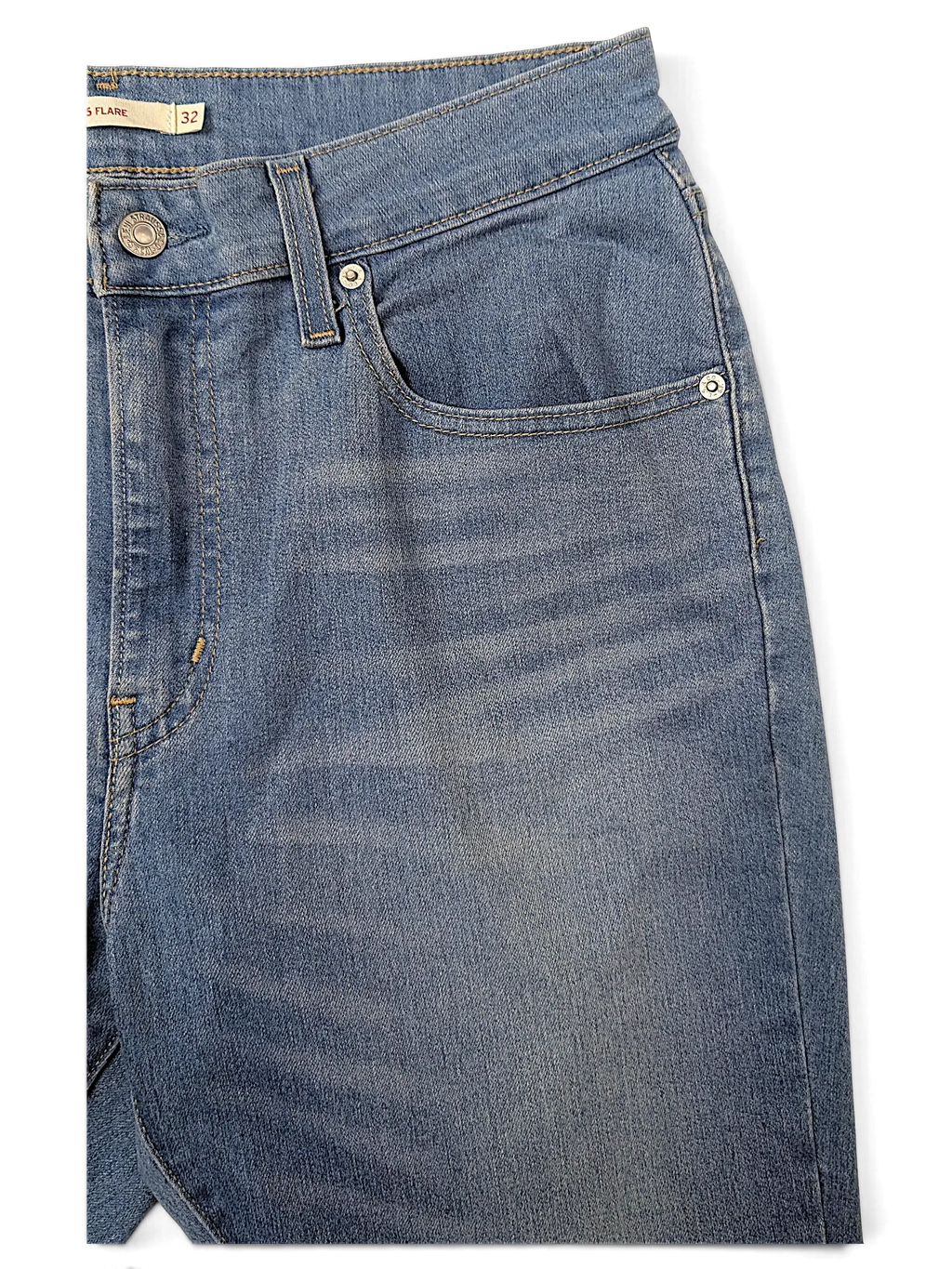 JAKE & IPI Levi's 726 flare jeans in medium wash denim with classic five-pocket styling and metal rivets.