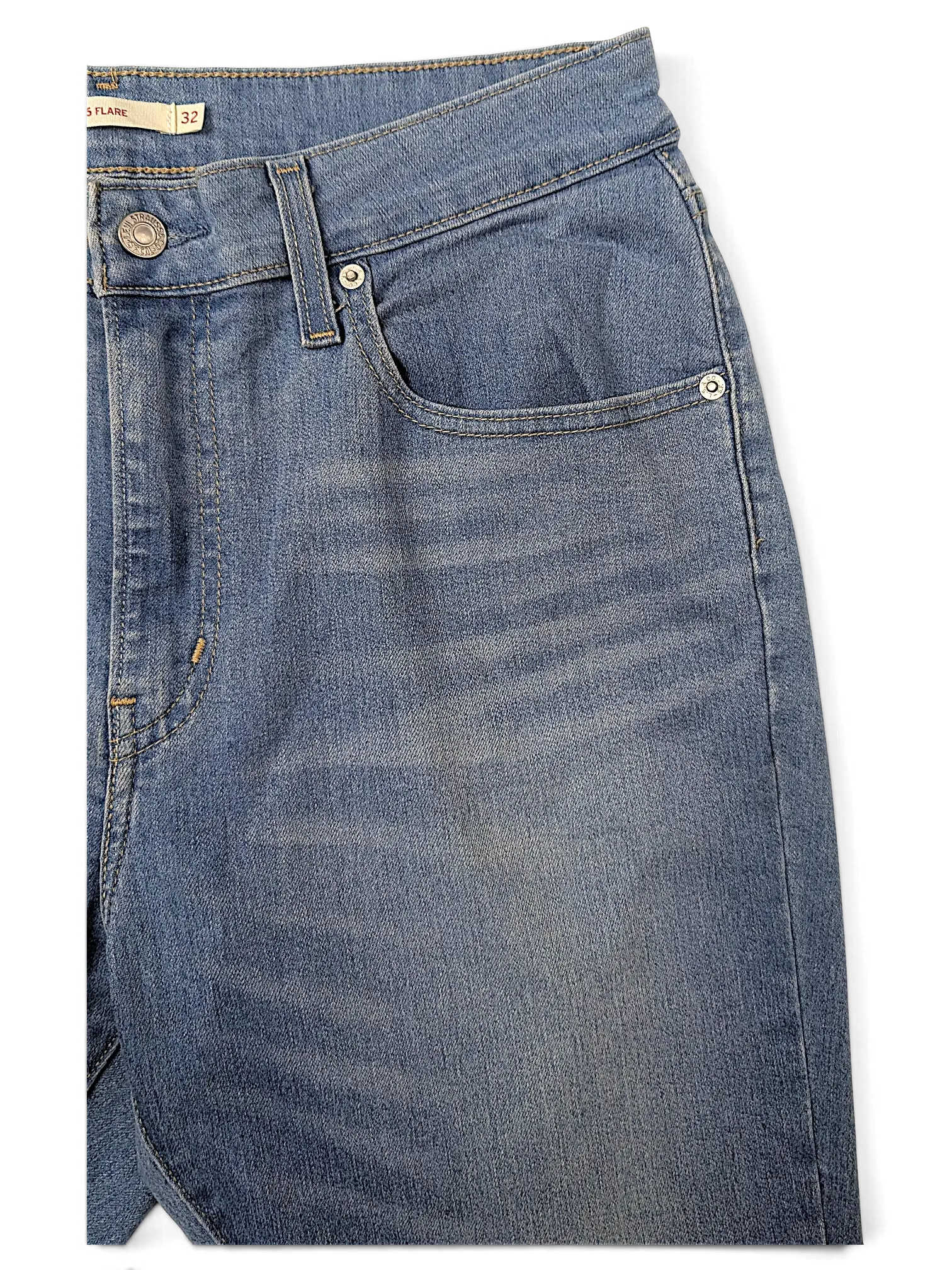 JAKE & IPI Levi's 726 flare jeans in medium wash denim with classic five-pocket styling and metal rivets.