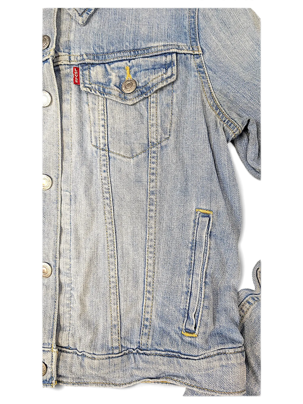 JAKE & IPI Levi's Strauss girls light wash denim jacket with button-up front and chest pockets