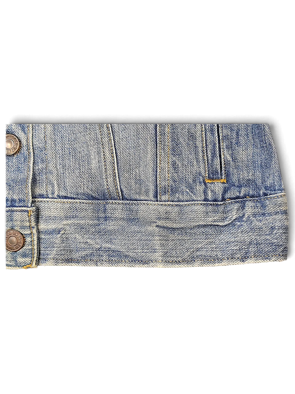 JAKE & IPI Levi's Strauss girls light wash denim jacket with classic metal buttons and stitched hem detail