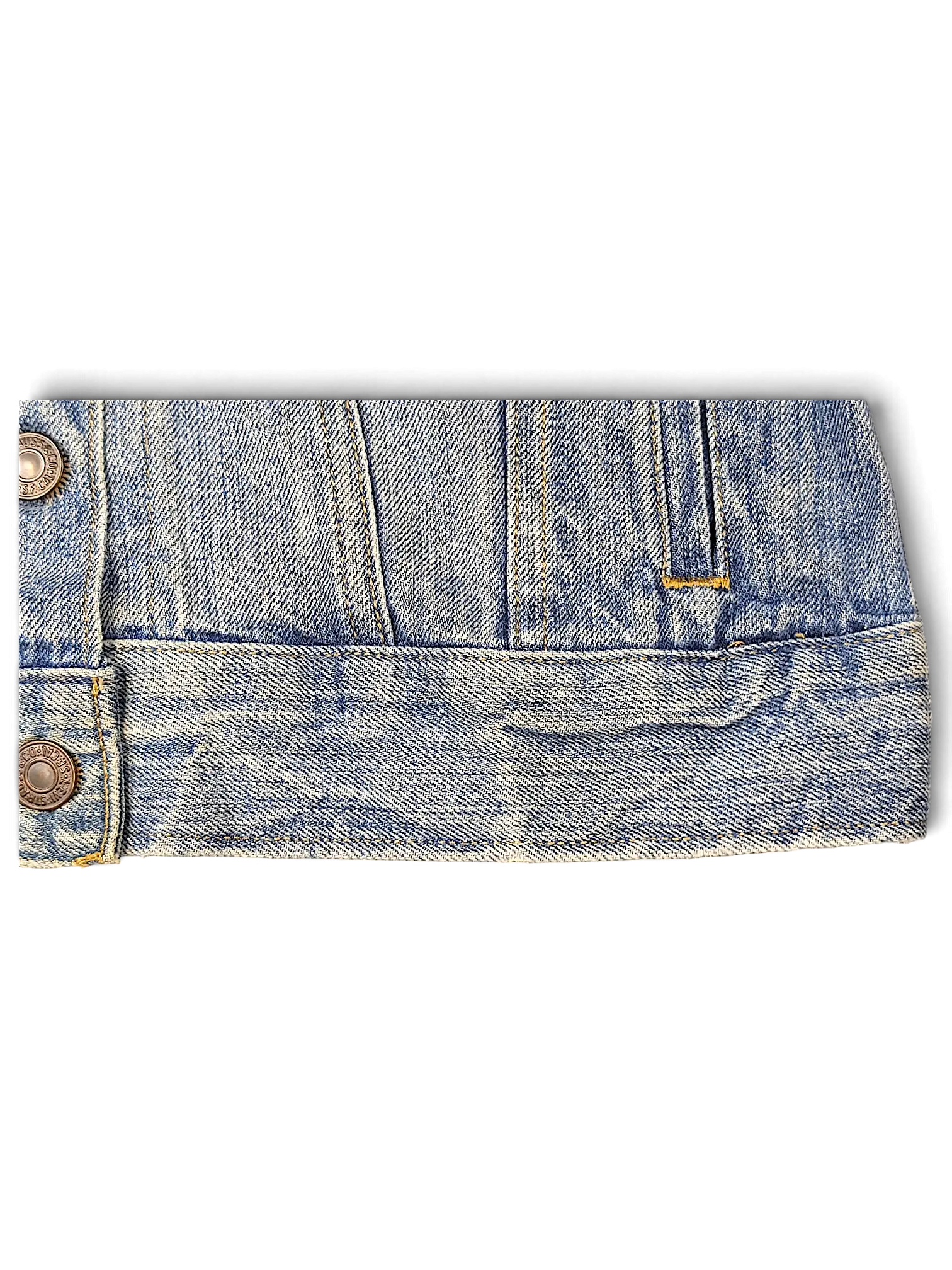 JAKE & IPI Levi's Strauss girls light wash denim jacket with classic metal buttons and stitched hem detail