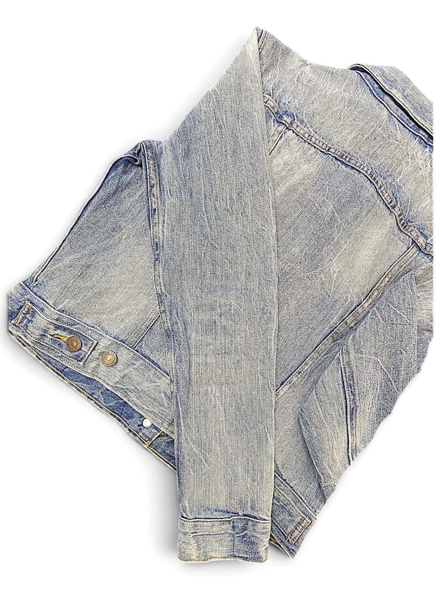 JAKE & IPI Levi's Strauss girls light wash denim jacket with classic button-up front and long sleeves