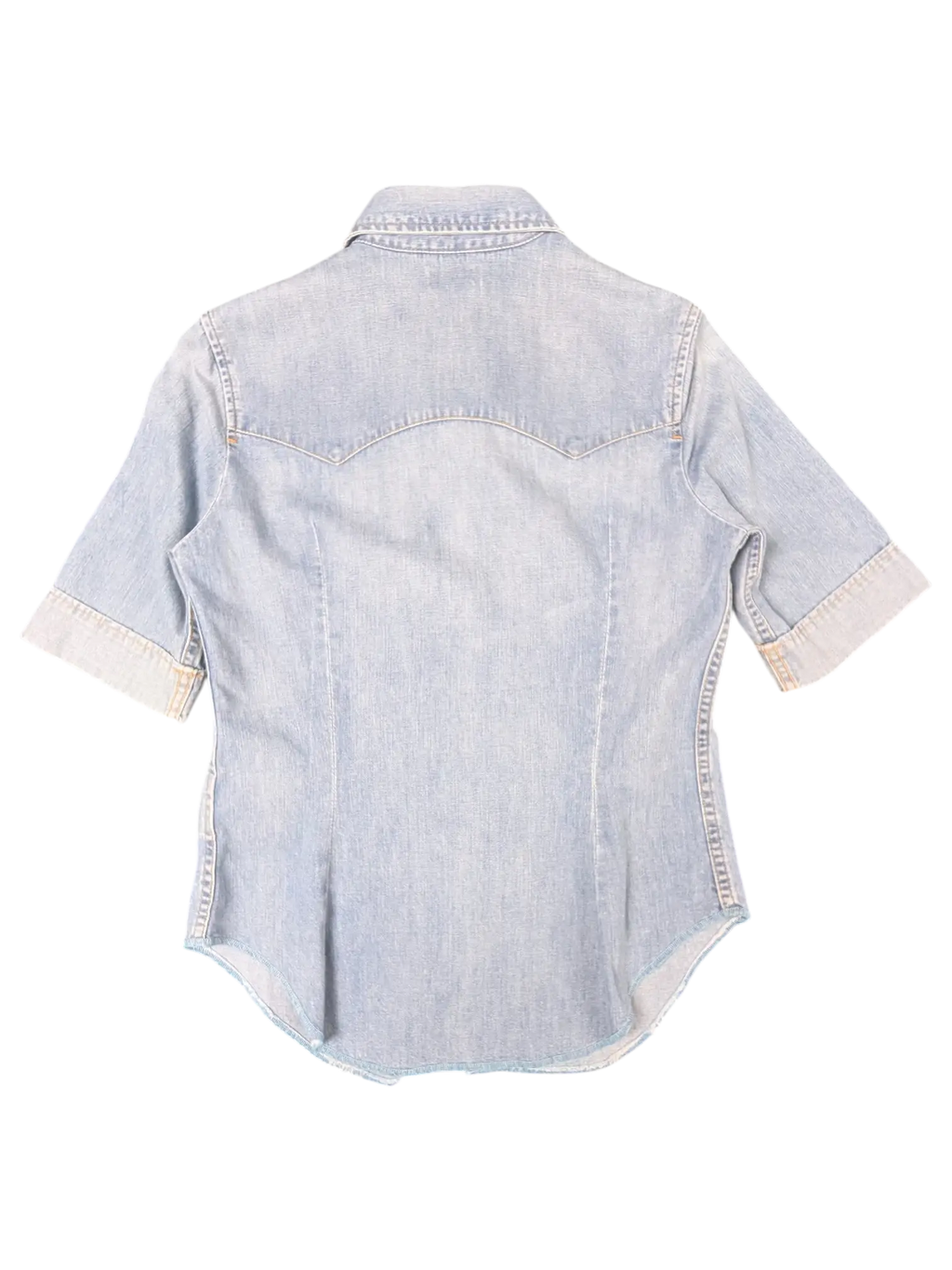 Back view of a light blue JAKE & IPI pre-owned Levi's short sleeve denim western shirt with a curved hem.