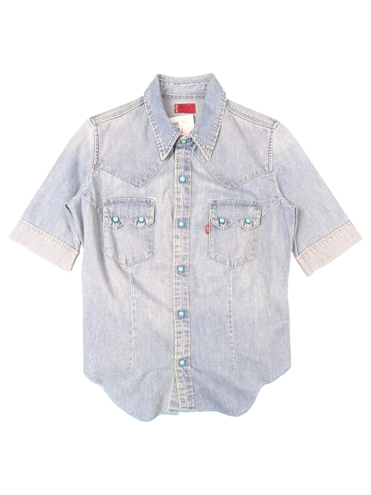 JAKE & IPI pre-owned Levi's light blue denim western shirt with short sleeves and turquoise snap buttons.