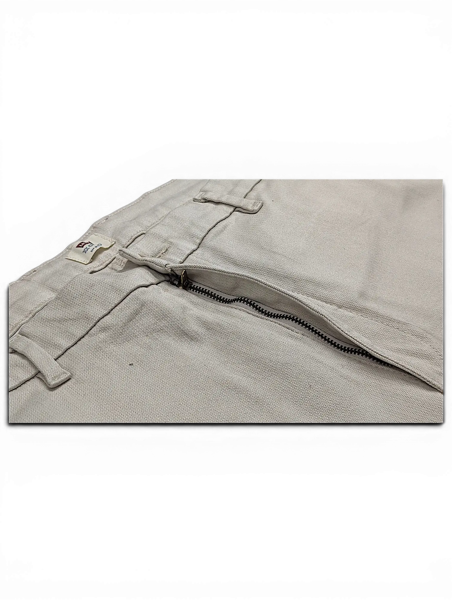 JAKE & IPI Levi's XX Chino 511 trousers in beige with a visible zipper fly and branded internal waist label.